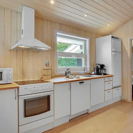 Lovely In With Kitchen